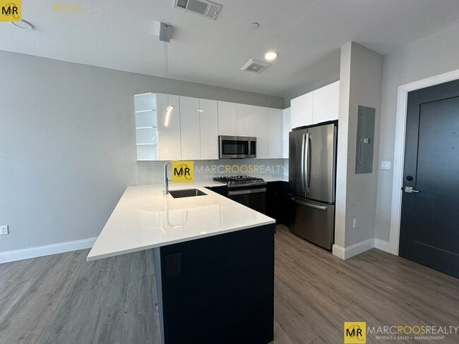 Building Photo - 636 Saratoga St Unit #308 Rental