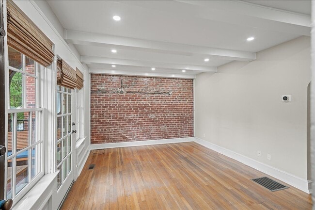 Photo - 795 Ponce De Leon Pl NE