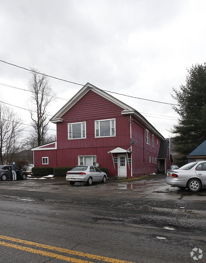 Photo - 75 River St