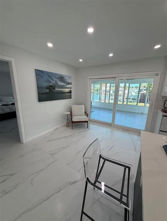 Photo - 1359 40th Ave NE