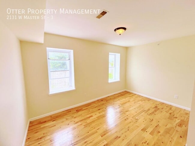 Building Photo - 2131 Master St Unit 3 Rental