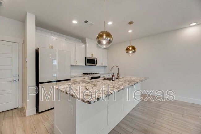 770 Cavitt Ct