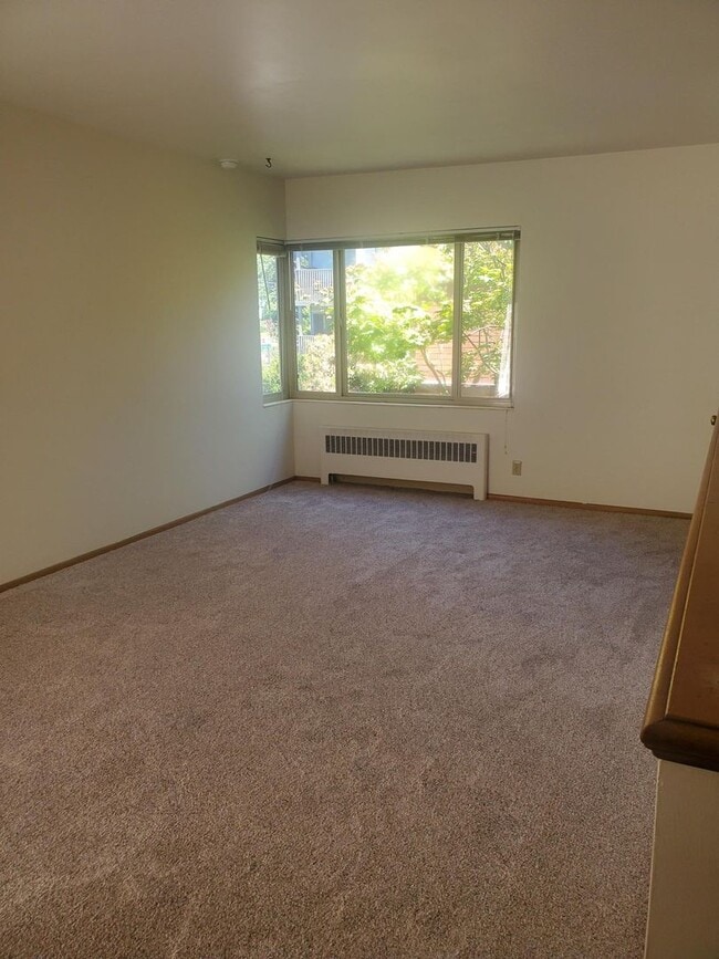 Photo - 611 N 50th St Unit 5