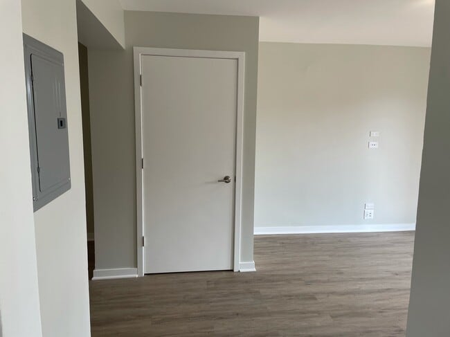 Photo - 2677 N Lincoln Ave Unit 3F