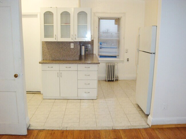 Photo - 18228 Hillside Ave