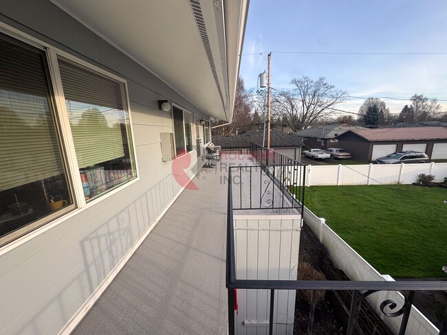 Photo - 1628 10th Avenue
