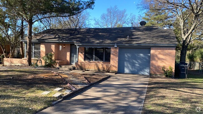 Building Photo - Availability Coming Soon on a Cute Two bed... Rental