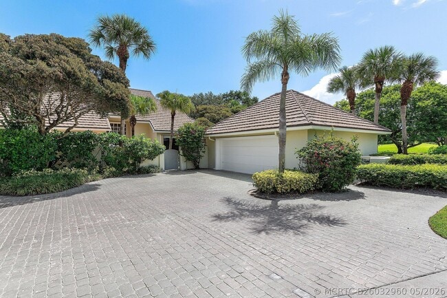 Photo - 2584 Muirfield Ct
