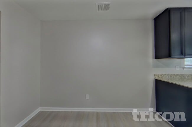 Photo - 344 Longfellows Ln