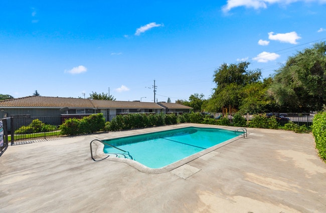 Alder Heights Apartment Homes