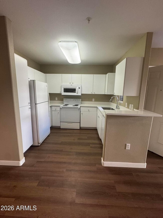 Photo - 1295 N Ash St