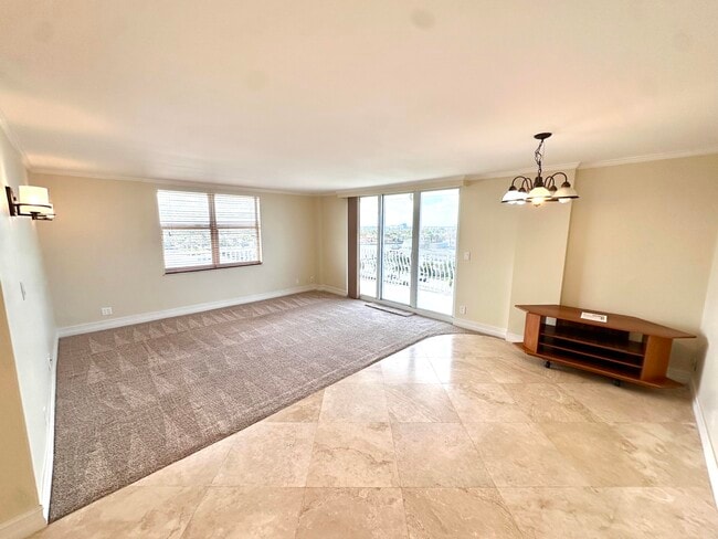 Building Photo - 1 Las Olas Cir Unit 1009