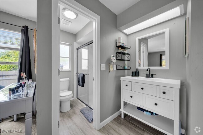 Building Photo - 3721 6th St W Rental