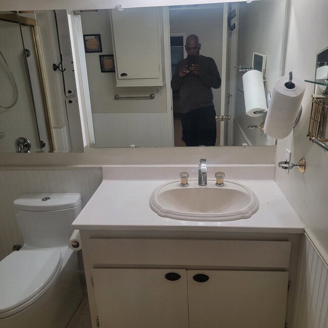 Building Photo - 3140 1st Ave Unit 3140 1st Ave 1st flr