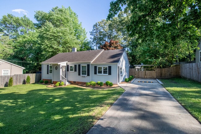 Photo - 2721 Azalea Dr