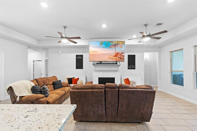 Photo - 12140 Goliad Ln