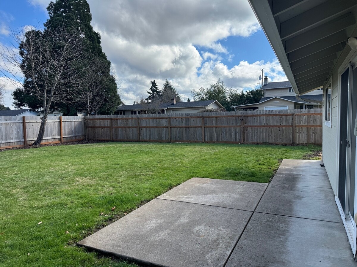 Photo - 3945 Shannon St