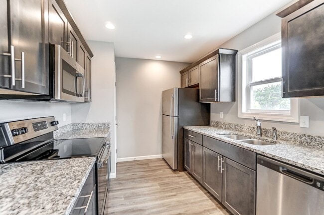 2 Story 3 Bedroom
