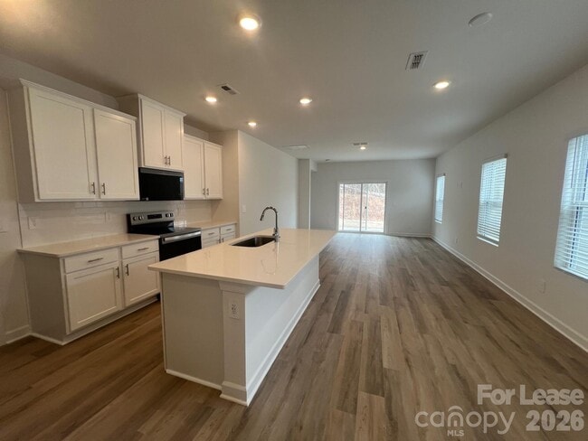 Photo - 1281 30th St Ln NE