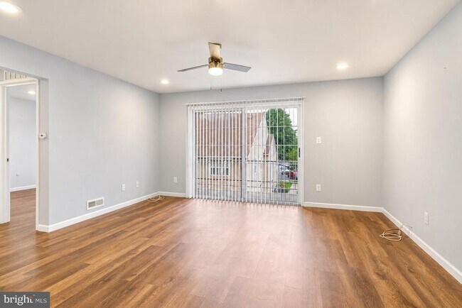 Photo - 3520B Neils Ct