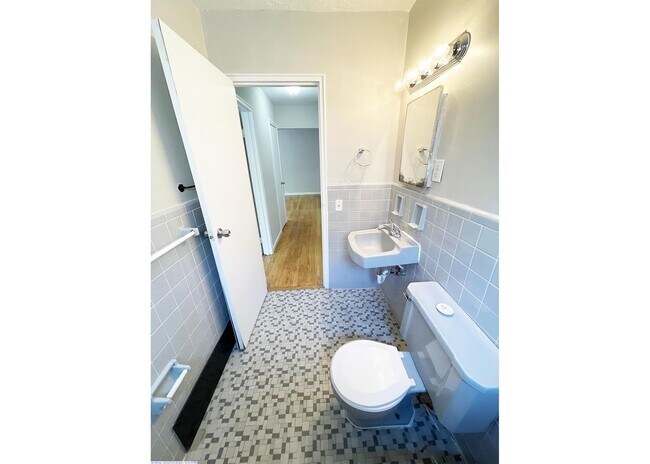 Photo - 562 Lowell Ave Unit 562-02