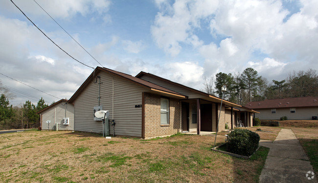 Building Photo - Pearlwood Apartments