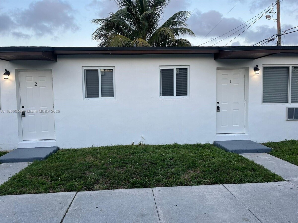 Photo - 1951 NW 31st St Apartamento Unidad 3