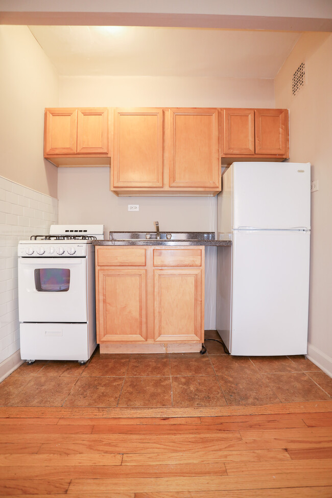 Photo - 3346 W Eastwood Ave Apartment Unit #G2