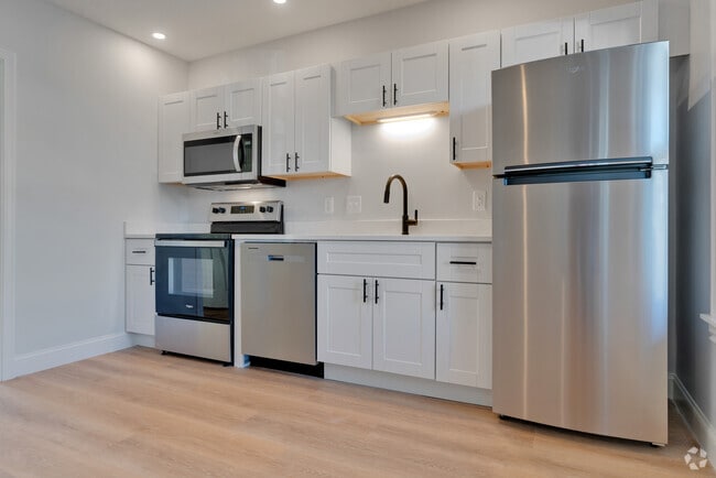 Building Photo - 2 Harrison Ave Unit 102 Rental