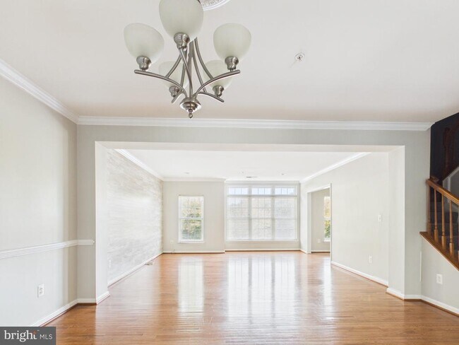 4587 Whittemore Pl