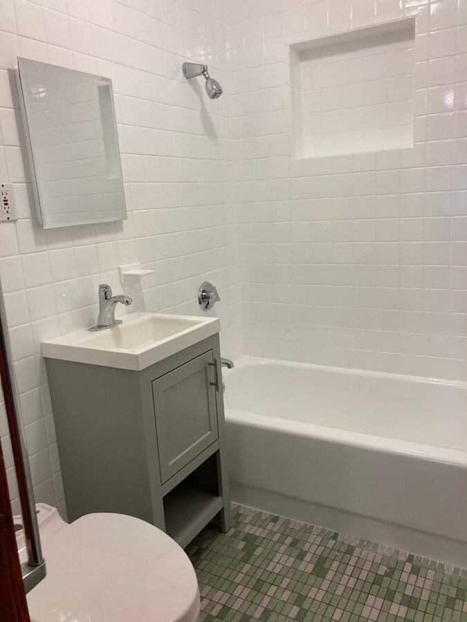 Photo - 76 Goodenough St Unit 2