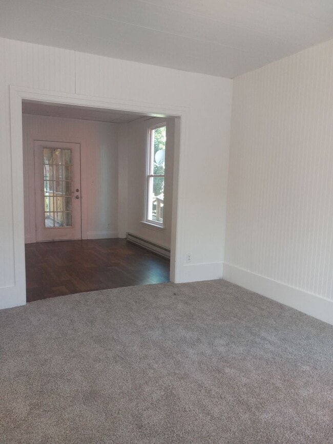 Photo - 118 S 2nd St