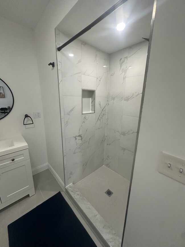 Shower - 27 Mill St Unit Suite 2