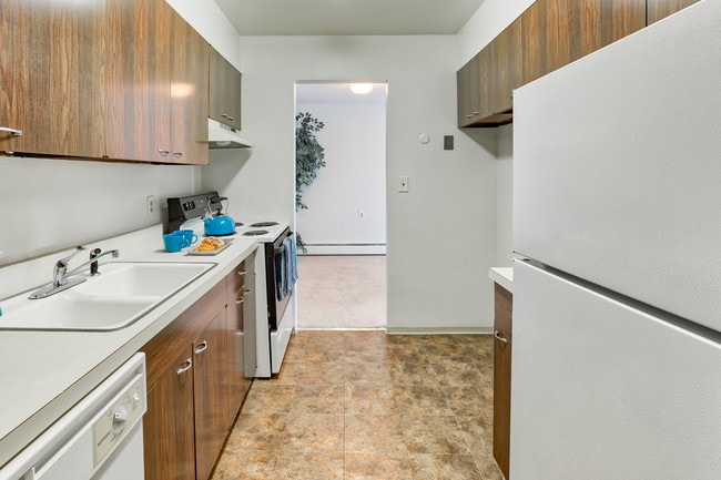 Photo - Sheridan Arms Apartments