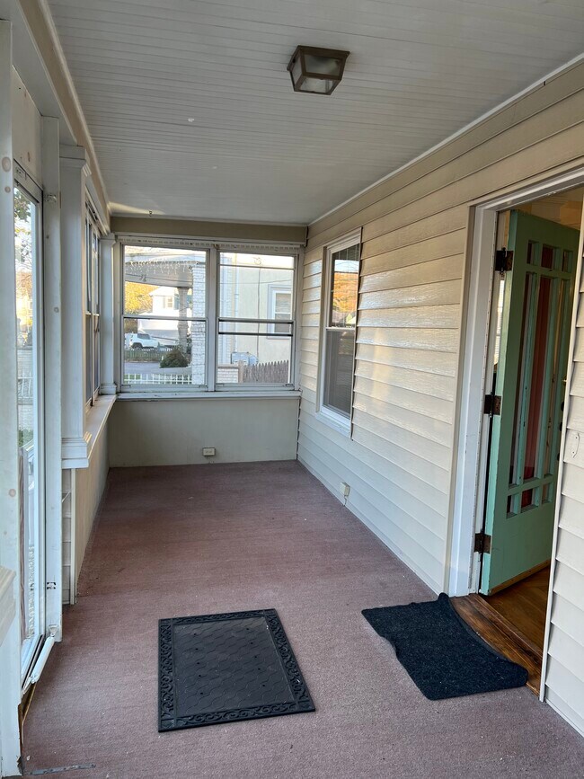 Photo - 27 Linden Rd Unit 1