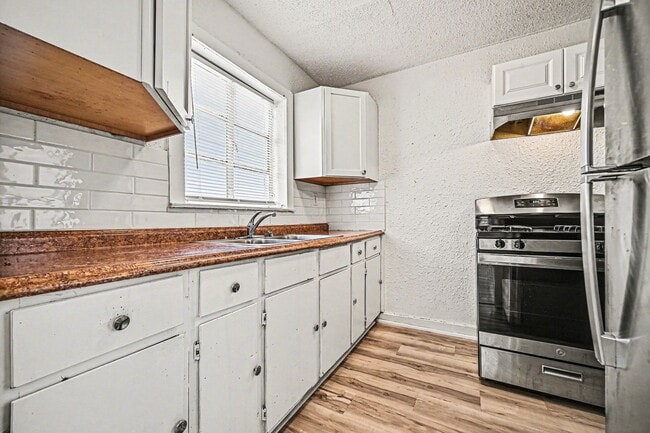 Photo - Beautiful 2 Bedroom 1 Bathroom in Kansas City!