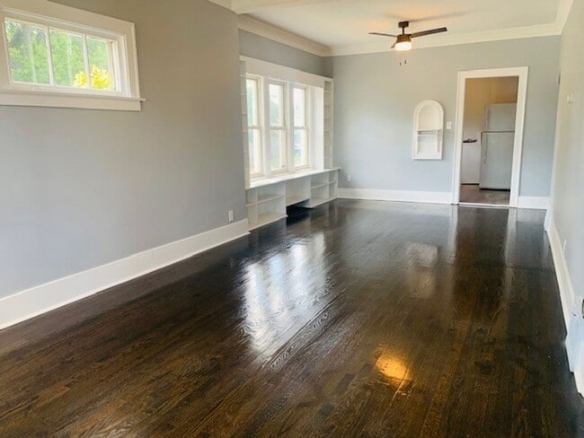 Photo - 3 Bedroom Home Hammond, IN