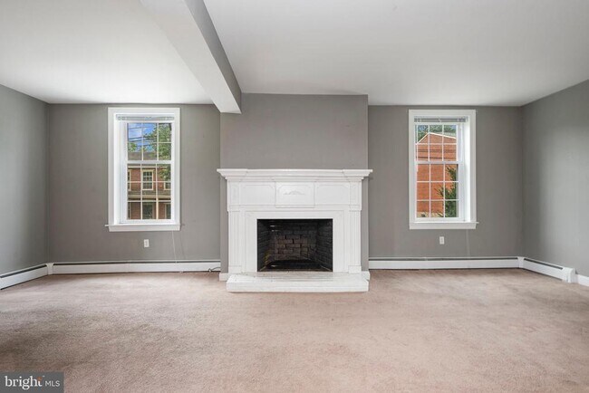 Photo - 1735 New London Rd House