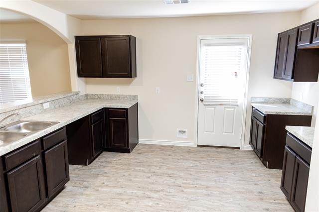 Photo - 1508 Dove Cir