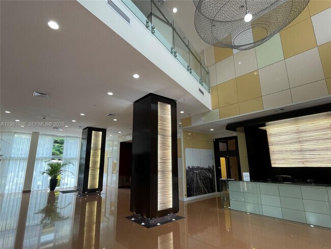 Photo - 2775 NE 187th St Unit 607