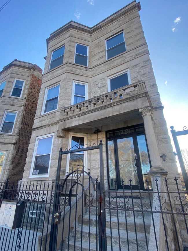 Photo - 1428 S Central Park Ave House