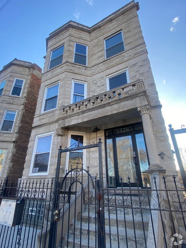 Building Photo - 1428 S Central Park Ave Rental