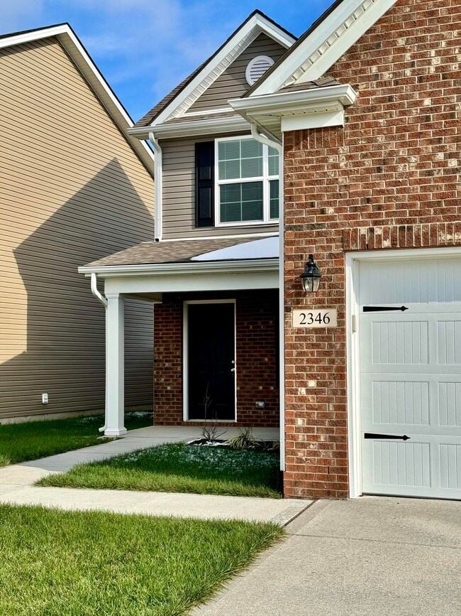 Photo - 2346 Huntly Pl