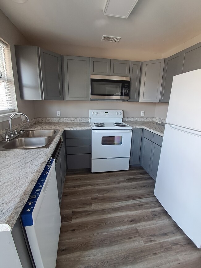 Ridgecrest Apartments