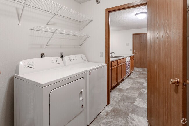 2BR, 1BA