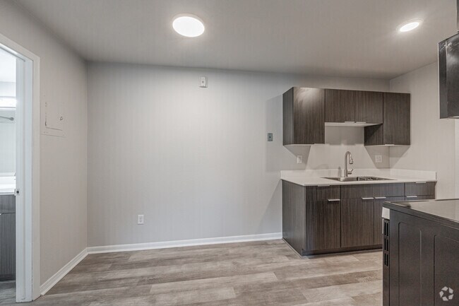 1BR, 1BA - 500SF - Dining Room