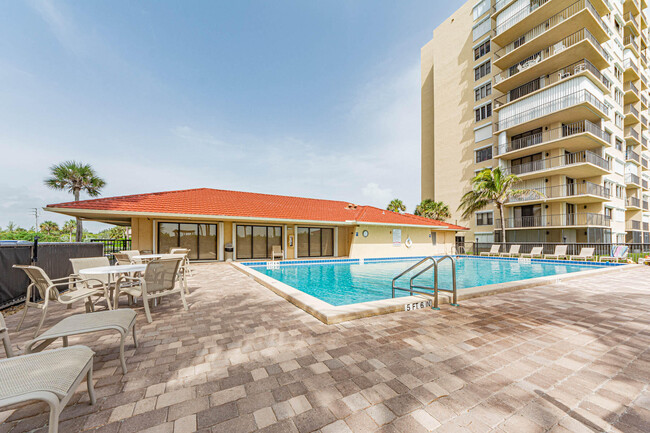 Building Photo - 4250 N Hwy A1A Unit 901 Rental