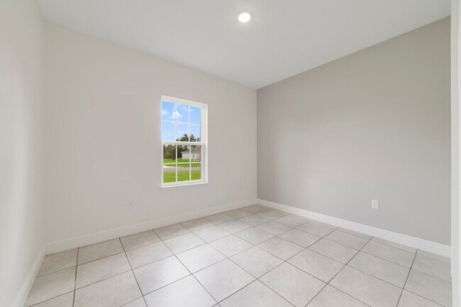 464 Marion Oaks Dr