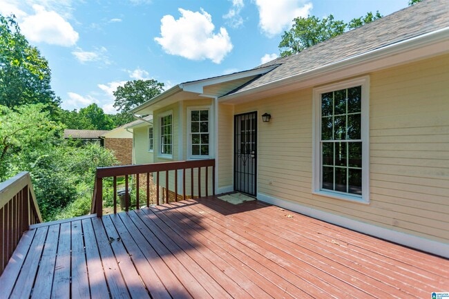 Photo - 917 Old Oak Trce