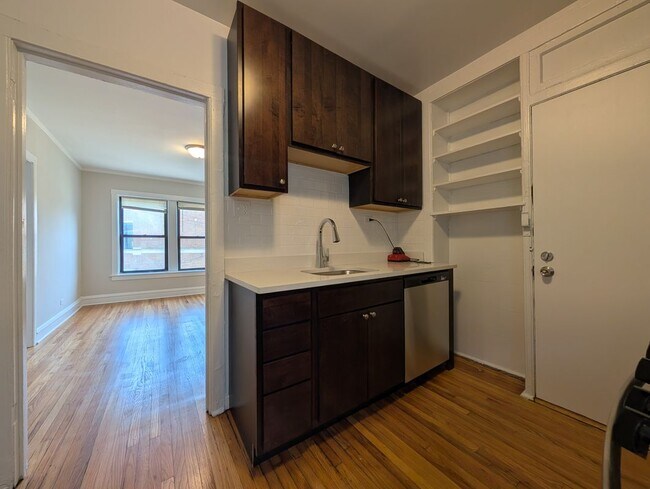 Photo - 2714 N Spaulding Ave Unit 2II